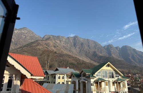 Nishat-Shalimar Hotel | Olive County, Srinagar