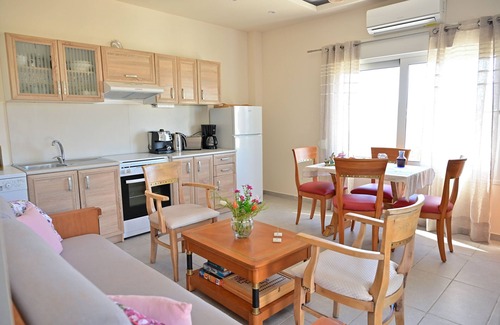 Kamilari Apartment | Olive Garden house