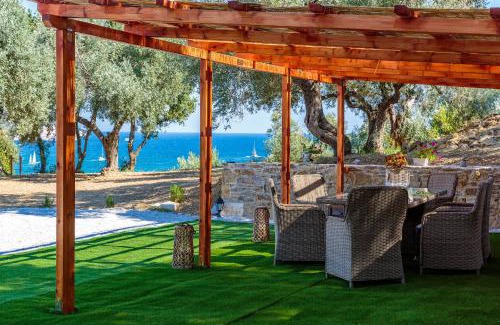 Skopelos Apartment | Olive Grove Apartment