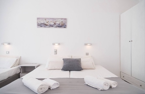 Kavos Hotel | Olive Grove Beachfront