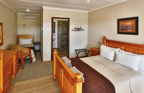 Beaufort West House | Olive Grove Guest Farm