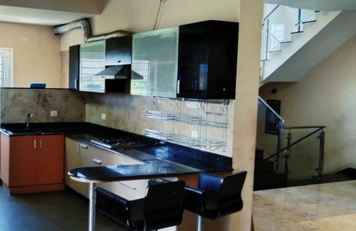 Kanathur Villa | Olive Inn Luxurious 4-BHK Individual Villa w/Indoor Swimming Pool