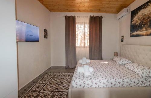 Otllak Apartment | Olive Oasis Studio