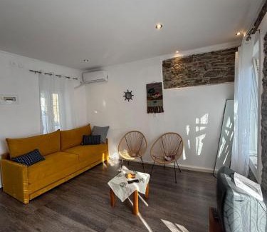 Plomari House | Olive Stonehouse