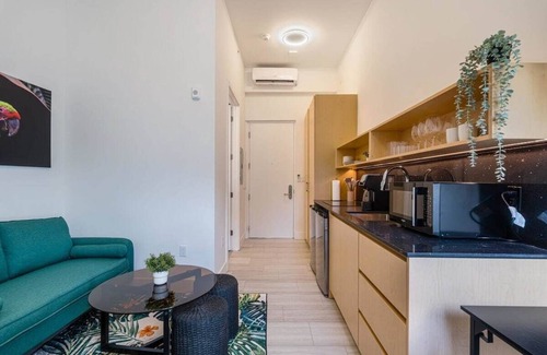 East Little Havana Apartment | Olive Studio | Standard | Roof Deck, Garden