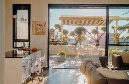 Jaffa Apartment | Olive Tree Penthouse by Five Stay