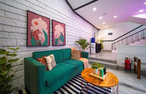 Stage 1 Hotel | Olive Zip Indiranagar Metro by Embassy Group
