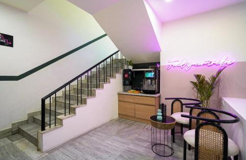 Stage 1 Hotel | Olive Zip Indiranagar Metro by Embassy Group