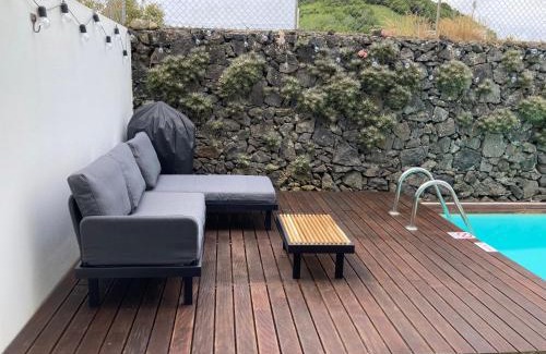 Faja de Baixo Villa | Oliveira House