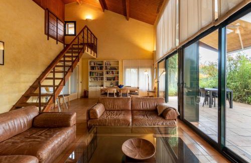 Capmany Villa | Oliver Conti
