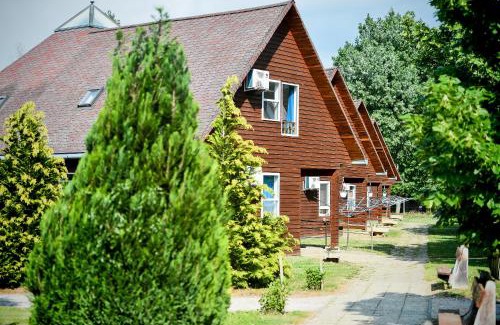 Balatonlelle House | Oliver Inn