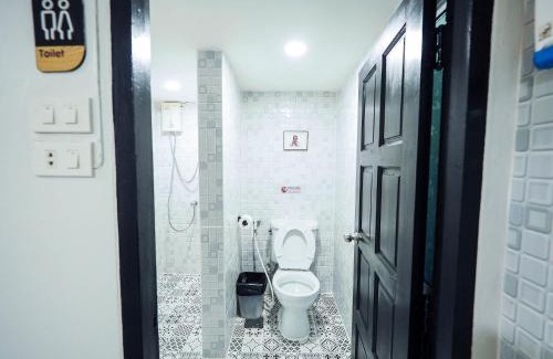 Kaset Junction Villa | Oliver's House KS