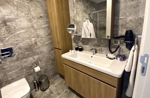 Zeytinburnu Hotel | Olivera Suites