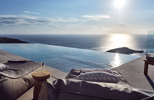 Korithi Villa | Olivia Luxury Villa - Etheria Villas & Suites