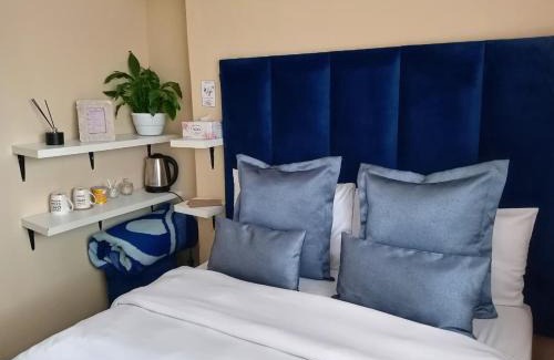 Krugersdorp House | Olivia Pines Guesthouse