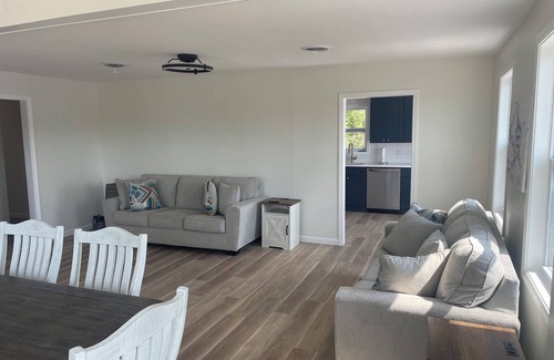 Rocky Mount House | Olivia's Lake Escape - Stunning Lake Views & Family Friendly Retreat