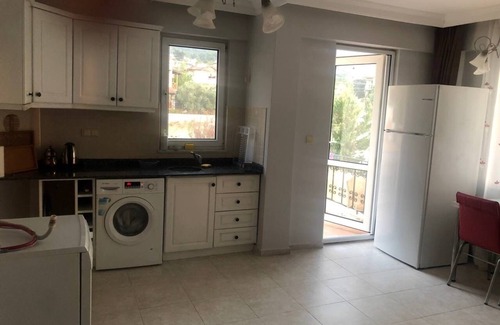 Oludeniz Apartment | Ölüdeniz villa with Pool for family nOn the way of Ölüdeniz. Big area barbacu….