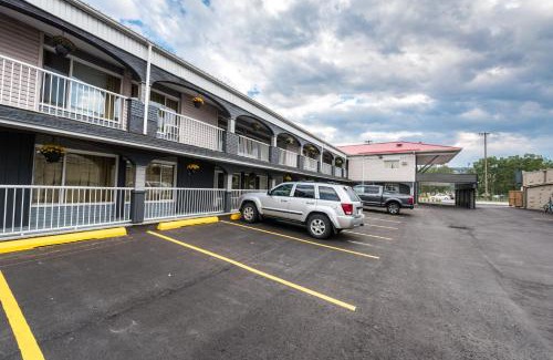 Montgomery Hotel | Olympia Lodge