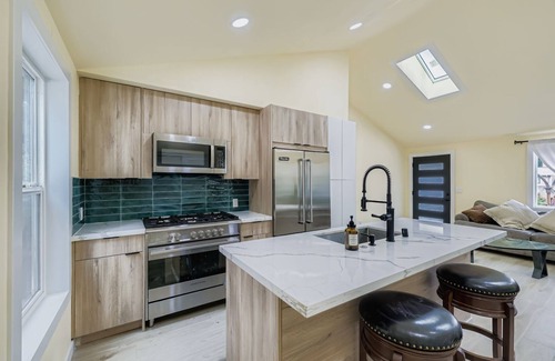 Olympic Hills House | Olympic Hills 2BR Home w/Huge Yard + Tiki Bar