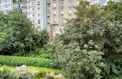 Quartier des Grandes-Carrieres Apartment | Olympics Special: Charming 3 Bedroom Apartment With Terrace for Rent Montmartre