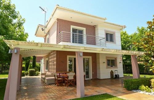 Dio-Olympos Villa | Olympus Riviera Modern Luxury Villa in Leptokarya
