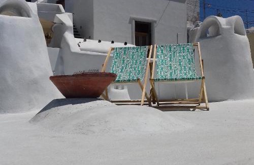 Pyrgos House | Olyra Traditional Cave Houses