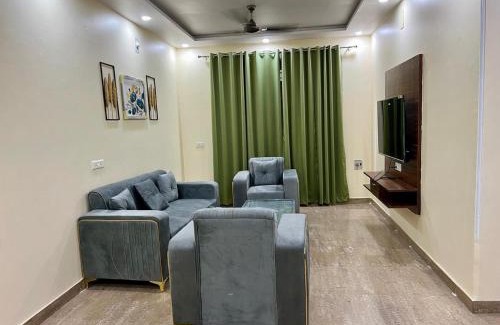 Varanasi House | Om Kashi Villa