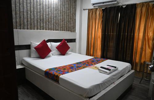Kolkata House | Om Shanti Guest House-Near Ruby General Hospital & Science City