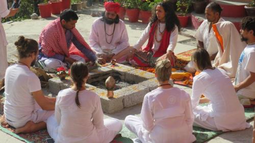 McLeod Ganj House | Om Yoga Ashram - 7 Days Yoga Meditation Retreat