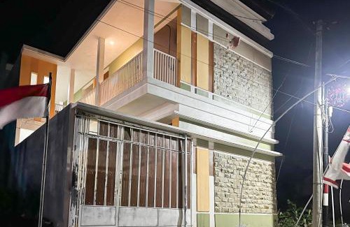 Probolinggo Hotel | Oma Kost 3 Probolinggo Mitra RedDoorz