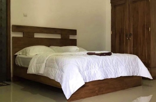 Sumberagung Hotel | Omah Joglo Pulau Merah