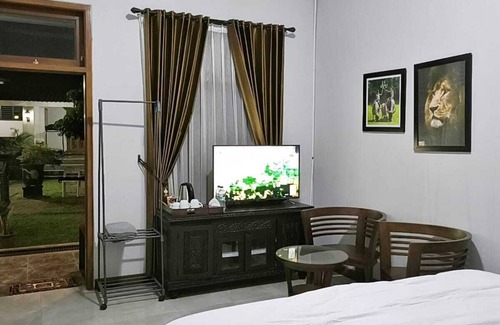 Prambanan Hotel | Omah Keniten