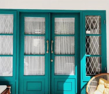 Depok Villa | OMAH LONDO - 4BR JOGJA CITY