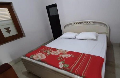 Batu Villa | Omah Opa