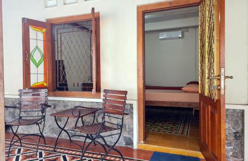Central Yogyakarta House | Omah Pitoe Yogya Homestay