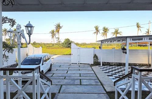 Banjarasri Hotel | Omah Putih Menoreh