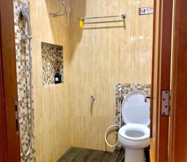 Yogyakarta House | Omah Tabon Jogja - Close to Malioboro