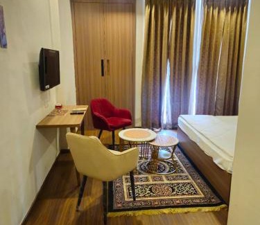 Greater Noida Apartment | Omaxe ITC studio