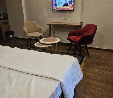 Greater Noida Apartment | Omaxe ITC studio