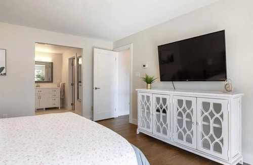 Southwest Calgary House | OMEARA