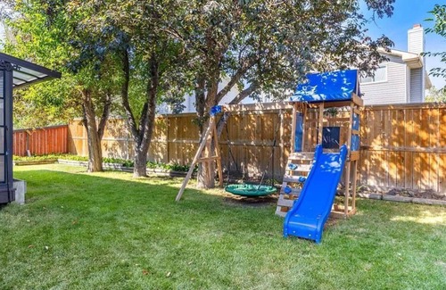 Southwest Calgary House | OMEARA