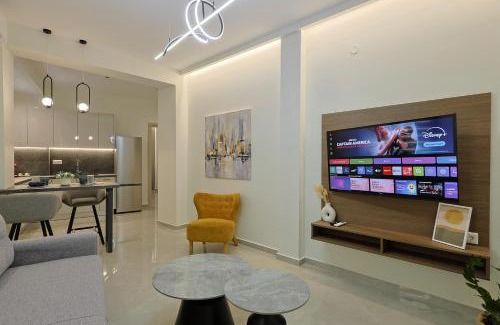 Katerini Apartment | OMEGA - Deluxe Central Apartment by Optimum Link
