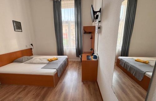 Erzsebetvaros House | Omega Guesthouse Budapest
