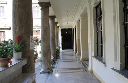 Erzsebetvaros House | Omega Guesthouse Budapest