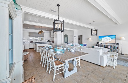 Treasure Beach Village House | OMG By the Sea- 3BR Home in the Plantation- Sleeps 12, Pet Friendly, Beachfront!