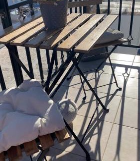 Antiparos House | Omma, la Main Street suite