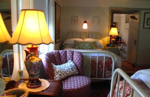 Wheatley Bed & Breakfast | Omstead's On Erie