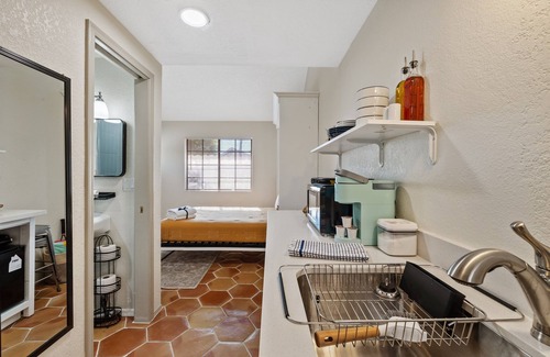 Chandler House | On A Lake | Great Amenities | Near Downtown