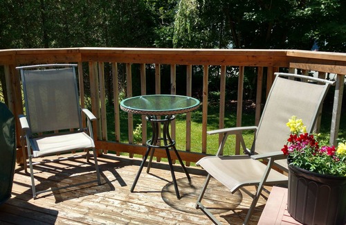 Mahone Bay Cottage | On a quiet, narrow Lane walking distance to all amenities