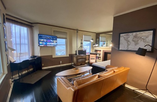 Alki Apartment | On Alki beach; 2 bed/1 bath
